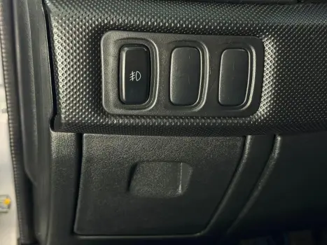 MITSUBISHI Pajero TR4 2.0 16V 4P 4X4 GLS FLEX, Foto 13