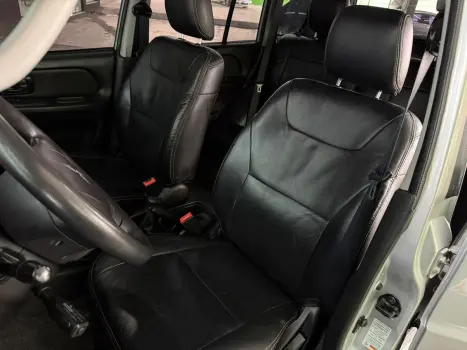 MITSUBISHI Pajero TR4 2.0 16V 4P 4X4 GLS FLEX, Foto 16