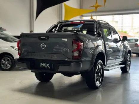 NISSAN Frontier 2.3 16V PLATINUM CABINE DUPLA 4X4 BI-TURBO DIESEL AUTOM�TICO, Foto 9