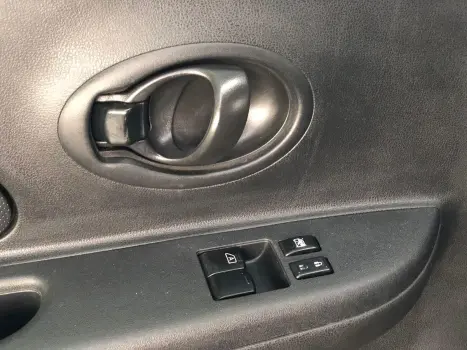 NISSAN March 1.0 12V 4P S FLEX, Foto 14