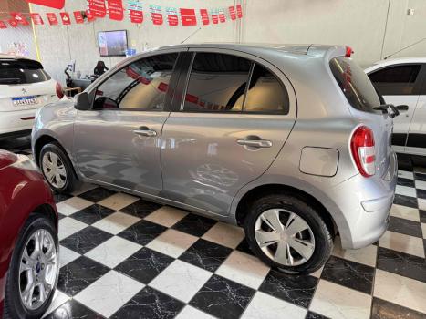 NISSAN March 1.0 16V 4P S FLEX, Foto 3