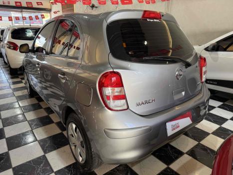 NISSAN March 1.0 16V 4P S FLEX, Foto 4