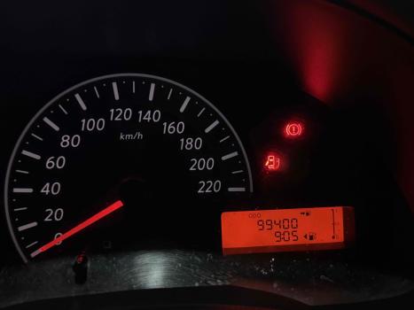 NISSAN March 1.0 16V 4P S FLEX, Foto 10