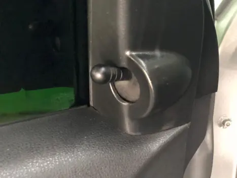 NISSAN March 1.0 16V 4P SV FLEX, Foto 11