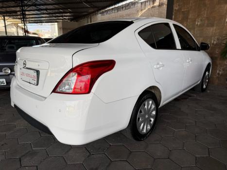 NISSAN Versa Sedan 1.0 12V 4P FLEX V-DRIVE, Foto 5