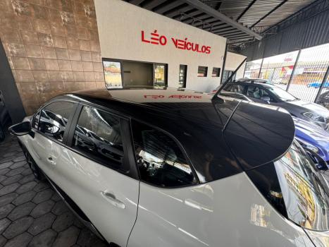 RENAULT Captur 1.3 16V 4P FLEX TCE INTENSE TURBO X-TRONIC AUTOMTICO CVT, Foto 6