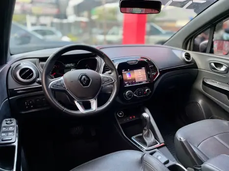 RENAULT Captur 1.3 16V 4P FLEX TCE ICONIC TURBO X-TRONIC AUTOM�TICO CVT, Foto 10