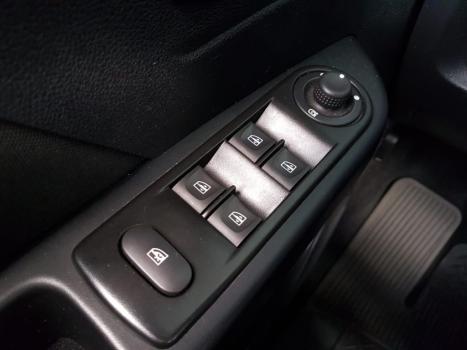 RENAULT Captur 1.6 16V 4P SCE ZEN X-TRONIC AUTOMÁTICO CVT, Foto 20 RENAULT Captur 1.6 16V 4P SCE ZEN X-TRONIC AUTOMÁTICO CVT, Foto 20