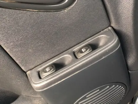 RENAULT Clio Hatch 1.0 16V 4P HI-POWER EXPRESSION, Foto 14