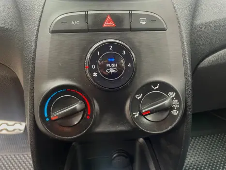 RENAULT Duster 2.0 16V 4P FLEX DYNAMIQUE AUTOM�TICO, Foto 14