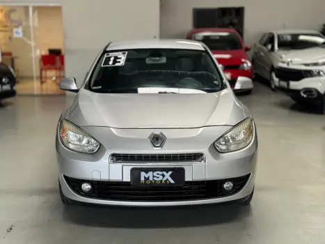 RENAULT Fluence 2.0 16V 4P FLEX DYNAMIQUE AUTOM�TICO, Foto 4