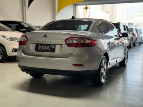 RENAULT Fluence 2.0 16V 4P FLEX DYNAMIQUE AUTOM�TICO, Foto 11