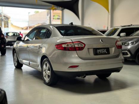 RENAULT Fluence 2.0 16V 4P FLEX DYNAMIQUE PLUS AUTOM�TICO, Foto 12