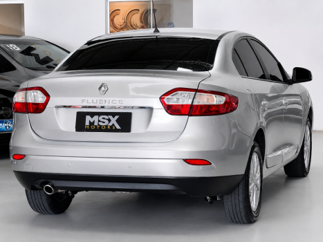 RENAULT Fluence 2.0 16V 4P FLEX DYNAMIQUE AUTOM�TICO, Foto 2
