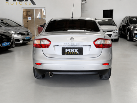 RENAULT Fluence 2.0 16V 4P FLEX DYNAMIQUE AUTOM�TICO, Foto 4