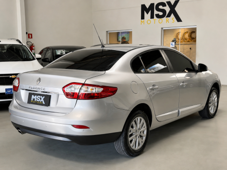 RENAULT Fluence 2.0 16V 4P FLEX DYNAMIQUE AUTOM�TICO, Foto 5