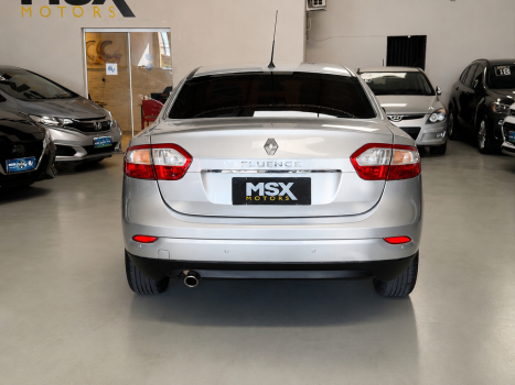 RENAULT Fluence 2.0 16V 4P FLEX DYNAMIQUE AUTOM�TICO, Foto 6