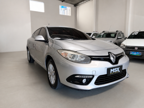 RENAULT Fluence 2.0 16V 4P FLEX DYNAMIQUE AUTOM�TICO, Foto 12