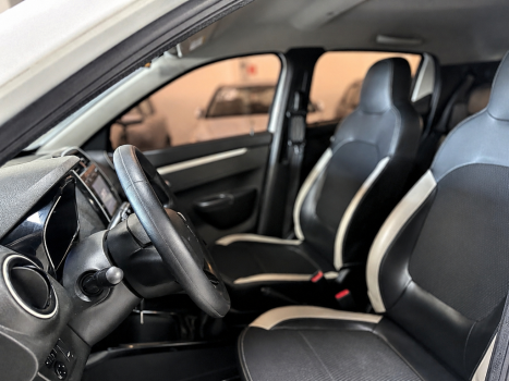 RENAULT Kwid 1.0 12V 4P SCE FLEX INTENSE, Foto 12