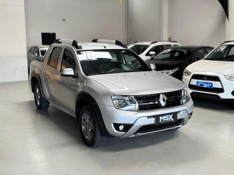 RENAULT Oroch 2.0 16V 4P FLEX DYNAMIQUE, Foto 4 RENAULT Oroch 2.0 16V 4P FLEX DYNAMIQUE, Foto 4