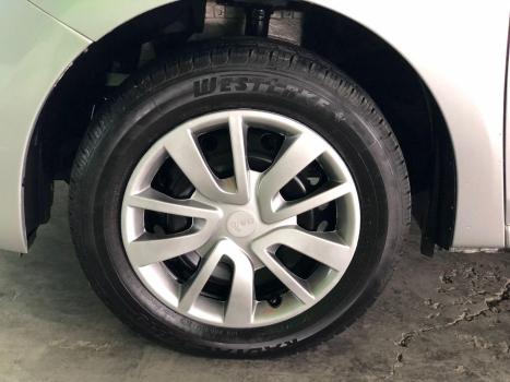 RENAULT Sandero 1.0 16V 4P FLEX EXPRESSION, Foto 19