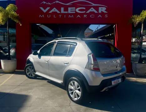 RENAULT Sandero 1.6 16V 4P FLEX STEPWAY AUTOM�TICO, Foto 5