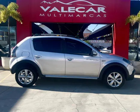 RENAULT Sandero 1.6 16V 4P FLEX STEPWAY AUTOM�TICO, Foto 8