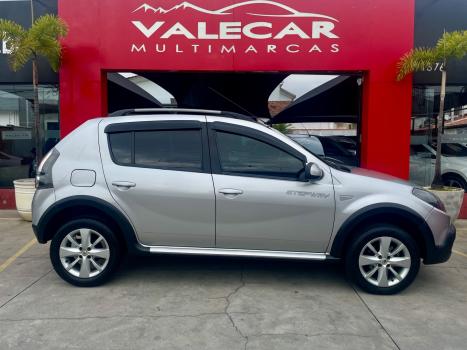 RENAULT Sandero 1.6 16V 4P FLEX STEPWAY AUTOM�TICO, Foto 8
