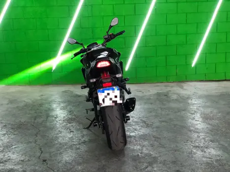 SUZUKI GSX-S 1000 A, Foto 5