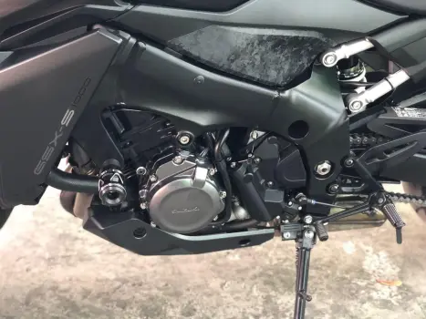 SUZUKI GSX-S 1000 A, Foto 11
