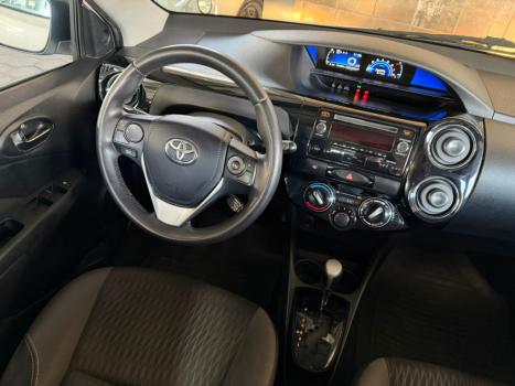 TOYOTA Etios Hatch 1.5 16V 4P FLEX XS AUTOM�TICO, Foto 13