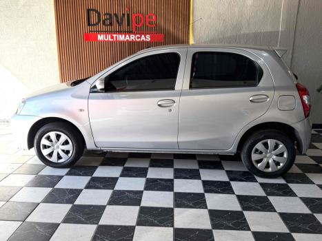 TOYOTA Etios Hatch 1.3 16V 4P FLEX X, Foto 3