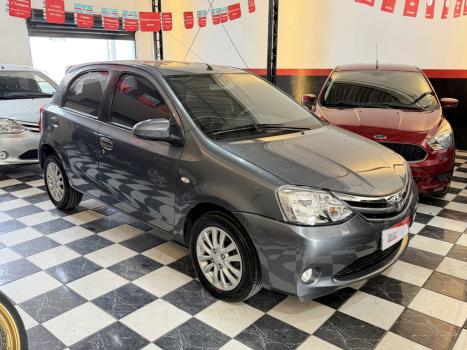 TOYOTA Etios Hatch 1.5 16V 4P FLEX XLS, Foto 3