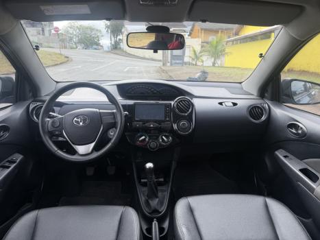 TOYOTA Etios Hatch 1.5 16V 4P FLEX XLS, Foto 4