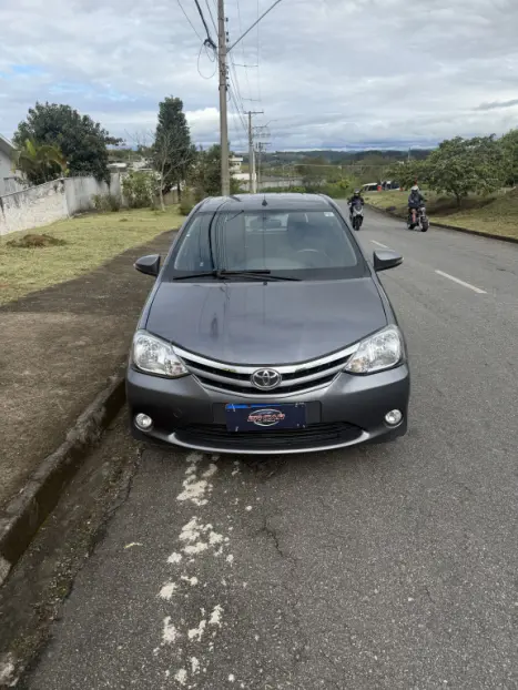 TOYOTA Etios Hatch 1.5 16V 4P FLEX XLS, Foto 9