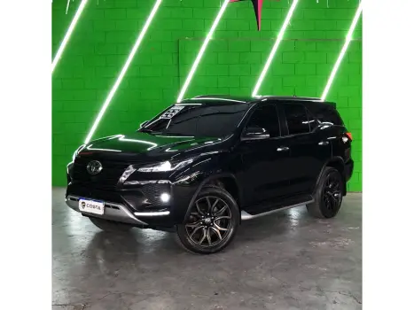 TOYOTA Hilux SW4 2.8 4P SRX 4X4 TURBO DIESEL AUTOM�TICO, Foto 2