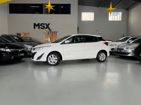 TOYOTA Yaris Hatch 1.3 16V 4P FLEX XL MULTIDRIVE AUTOM�TICO CVT, Foto 2