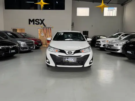 TOYOTA Yaris Hatch 1.3 16V 4P FLEX XL MULTIDRIVE AUTOM�TICO CVT, Foto 3