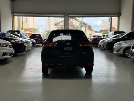 TOYOTA Yaris Hatch 1.5 16V 4P FLEX XL MULTIDRIVE AUTOM�TICO CVT, Foto 8