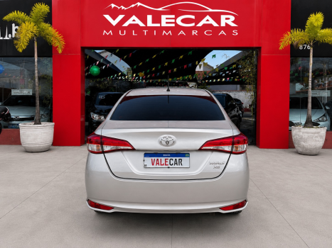 TOYOTA Yaris Sedan 1.5 16V 4P FLEX XS CONNECT MULTIDRIVE AUTOM�TICO CVT, Foto 6