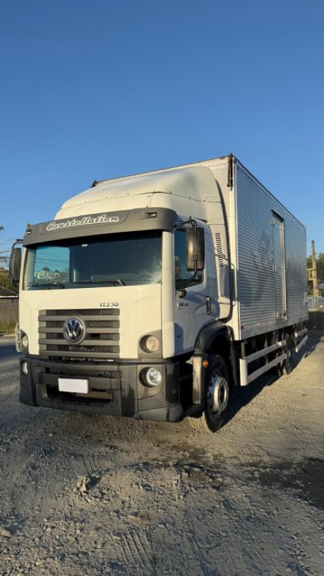 VOLKSWAGEN 17-230 E CONSTELLATION, Foto 4