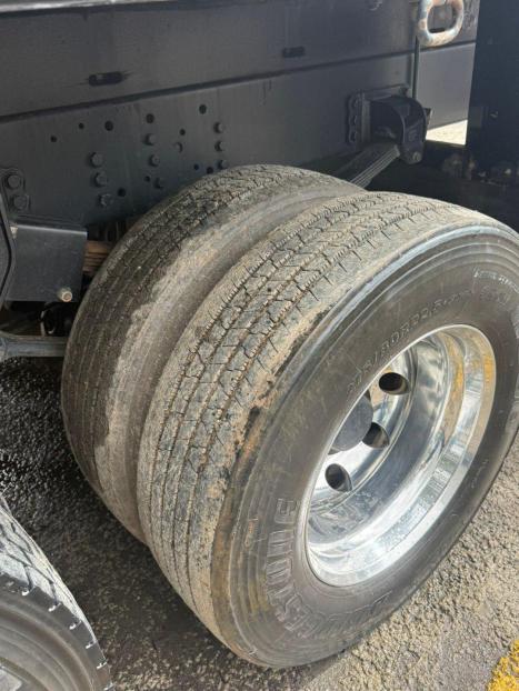 VOLKSWAGEN 24-280 CONSTELLATION 6x2, Foto 13