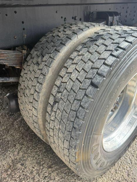 VOLKSWAGEN 24-280 CONSTELLATION 6x2, Foto 14