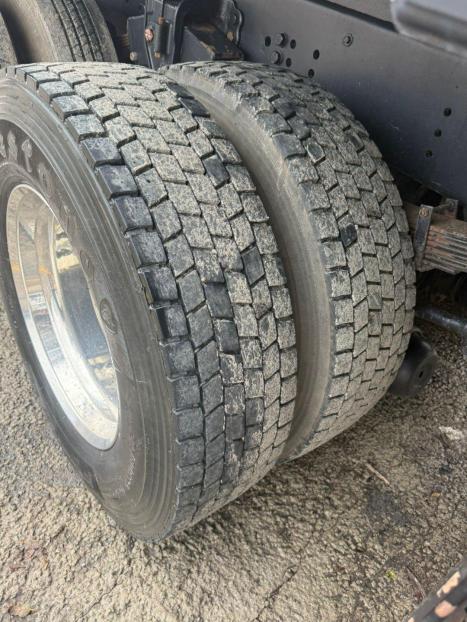 VOLKSWAGEN 24-280 CONSTELLATION 6x2, Foto 16