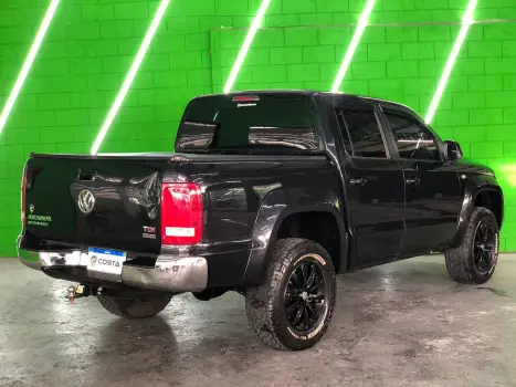 VOLKSWAGEN Amarok 2.0 16V 4X4 CABINE DUPLA HIGHLINE TURBO INTERCOOLER AUTOMÁTICO, Foto 6 VOLKSWAGEN Amarok 2.0 16V 4X4 CABINE DUPLA HIGHLINE TURBO INTERCOOLER AUTOMÁTICO, Foto 6