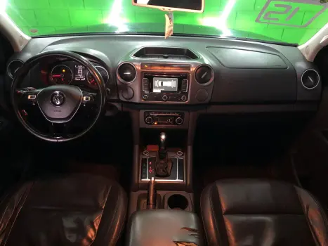 VOLKSWAGEN Amarok 2.0 16V 4X4 CABINE DUPLA HIGHLINE TURBO INTERCOOLER AUTOMÁTICO, Foto 7 VOLKSWAGEN Amarok 2.0 16V 4X4 CABINE DUPLA HIGHLINE TURBO INTERCOOLER AUTOMÁTICO, Foto 7