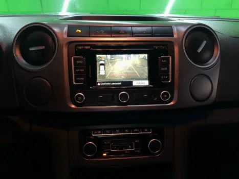 VOLKSWAGEN Amarok 2.0 16V 4X4 CABINE DUPLA HIGHLINE TURBO INTERCOOLER AUTOMÁTICO, Foto 10 VOLKSWAGEN Amarok 2.0 16V 4X4 CABINE DUPLA HIGHLINE TURBO INTERCOOLER AUTOMÁTICO, Foto 10