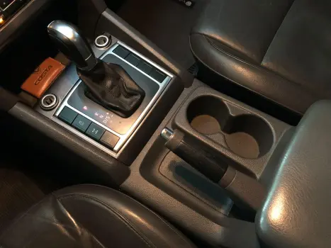 VOLKSWAGEN Amarok 2.0 16V 4X4 CABINE DUPLA HIGHLINE TURBO INTERCOOLER AUTOMÁTICO, Foto 11 VOLKSWAGEN Amarok 2.0 16V 4X4 CABINE DUPLA HIGHLINE TURBO INTERCOOLER AUTOMÁTICO, Foto 11