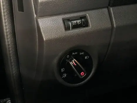 VOLKSWAGEN Amarok 2.0 16V 4X4 CABINE DUPLA HIGHLINE TURBO INTERCOOLER AUTOMÁTICO, Foto 12 VOLKSWAGEN Amarok 2.0 16V 4X4 CABINE DUPLA HIGHLINE TURBO INTERCOOLER AUTOMÁTICO, Foto 12