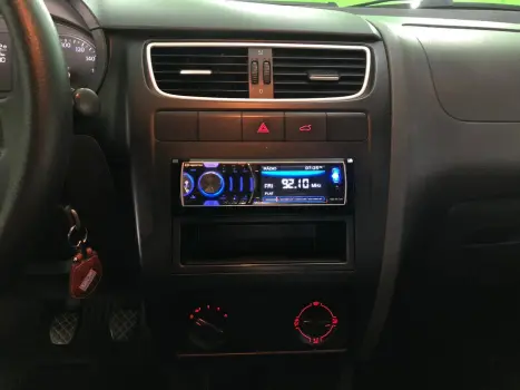VOLKSWAGEN Fox 1.0 4P FLEX, Foto 10